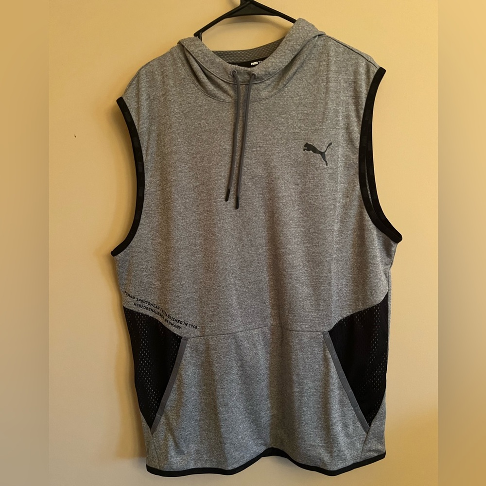 Men’s Puma workout Hoodie Sz XL
